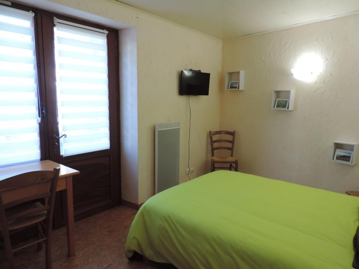 Auberge Du Brabant Chez Titof Roche-en-Regnier ภายนอก รูปภาพ